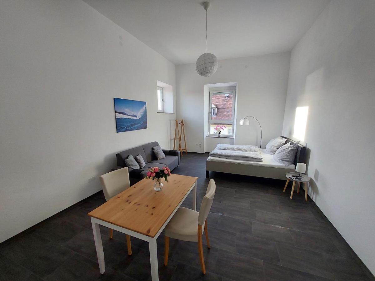 Apartments Im Mardefeldpalais أنسباخ المظهر الخارجي الصورة